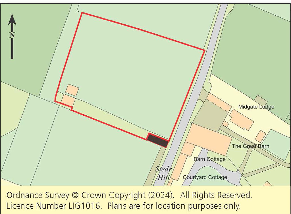 Lot: 125 - APPROXIMATELY 1.4 ACRES OF LAND WITH TWO BUILDINGS -